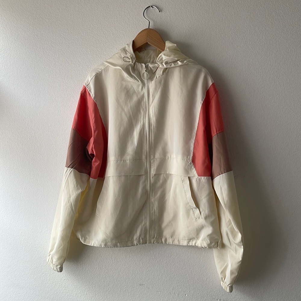 Women’s Windbreaker